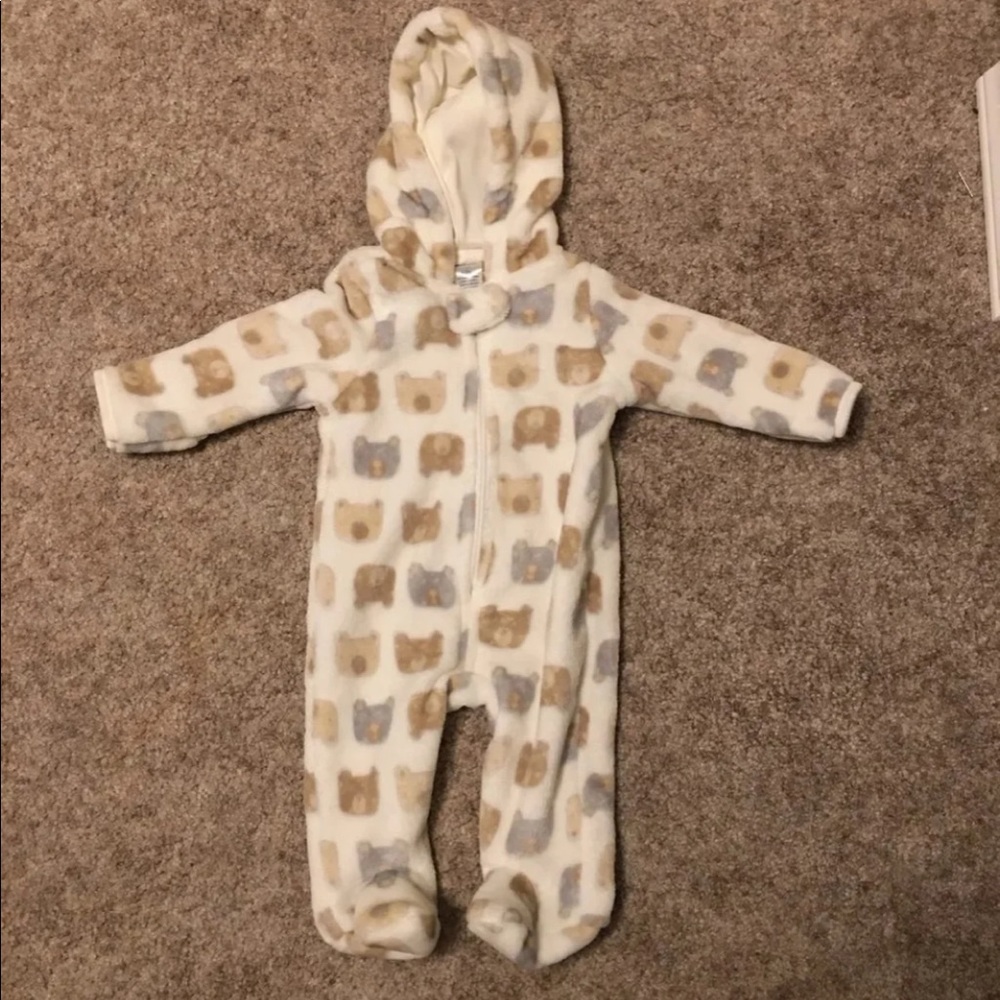 Fuzzy baby sleeper